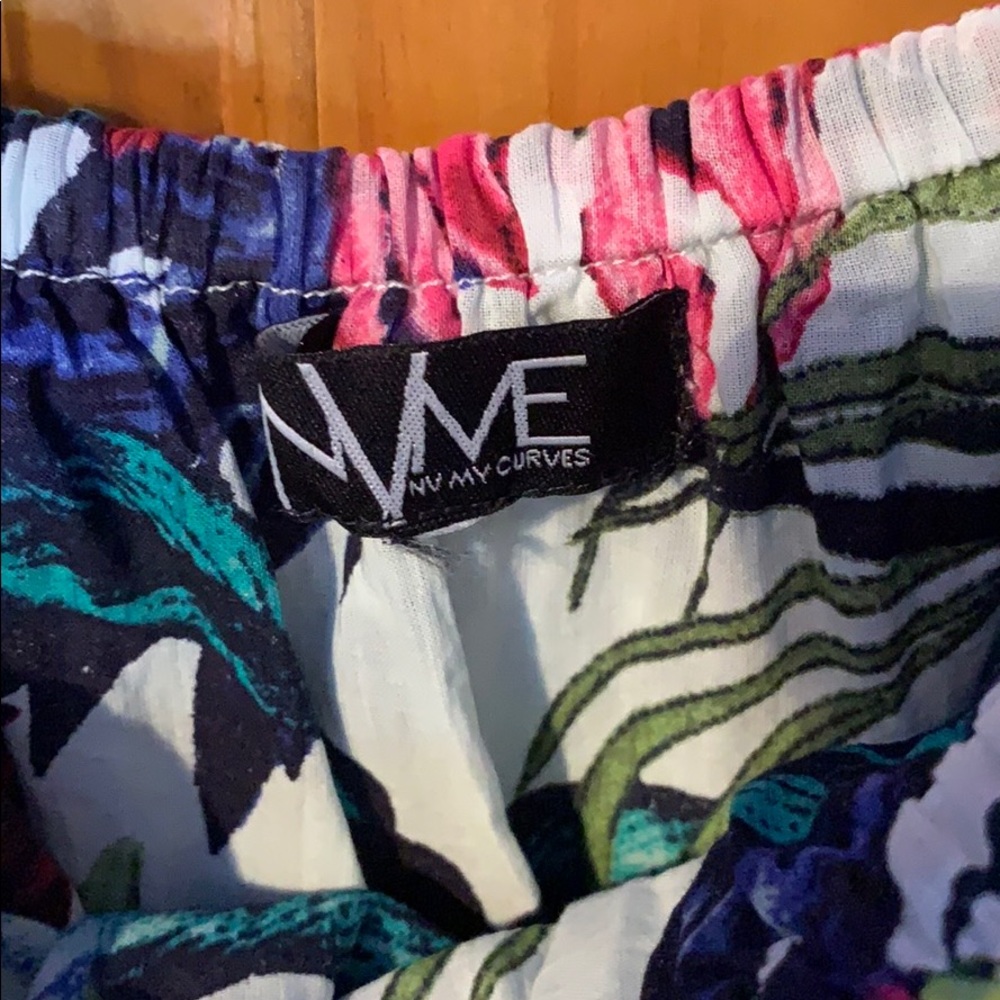 Tropical Bardot Dress with Frill - Picture 4 of 4